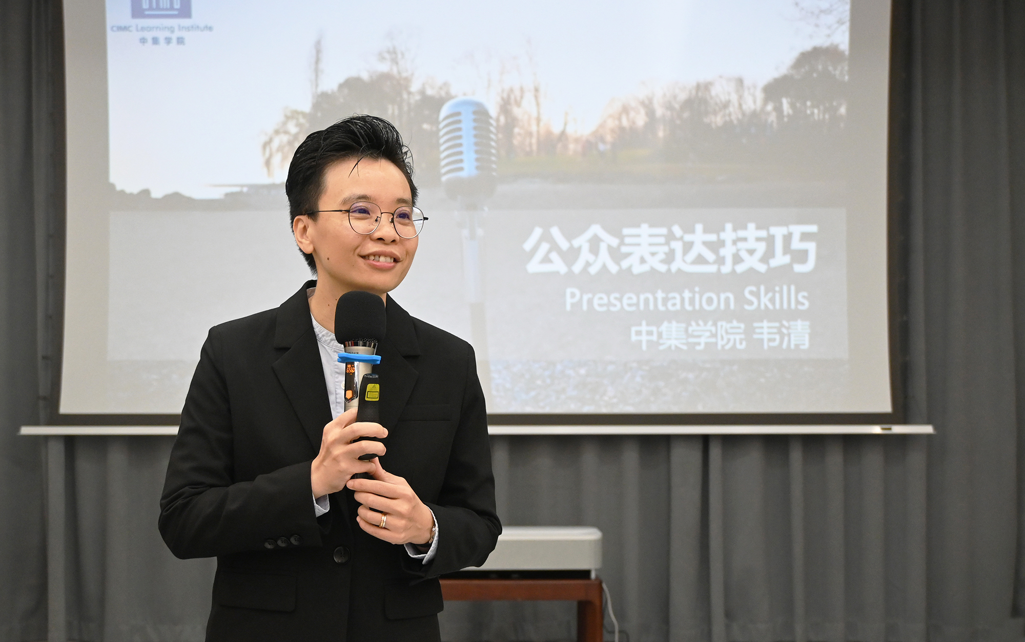 60c2e341bb0a4f3d6a6bfc7096c1586 60c2e341bb0a4f3d6a6bfc7096c1586